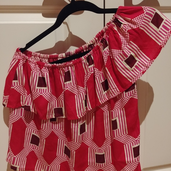 Top - Picture 1 of 1